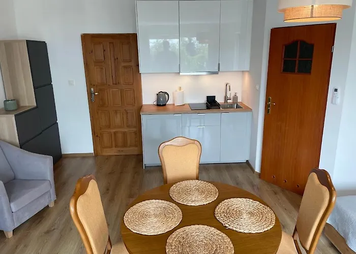 Promyczek 山林小屋 库瑞尼卡慕斯卡